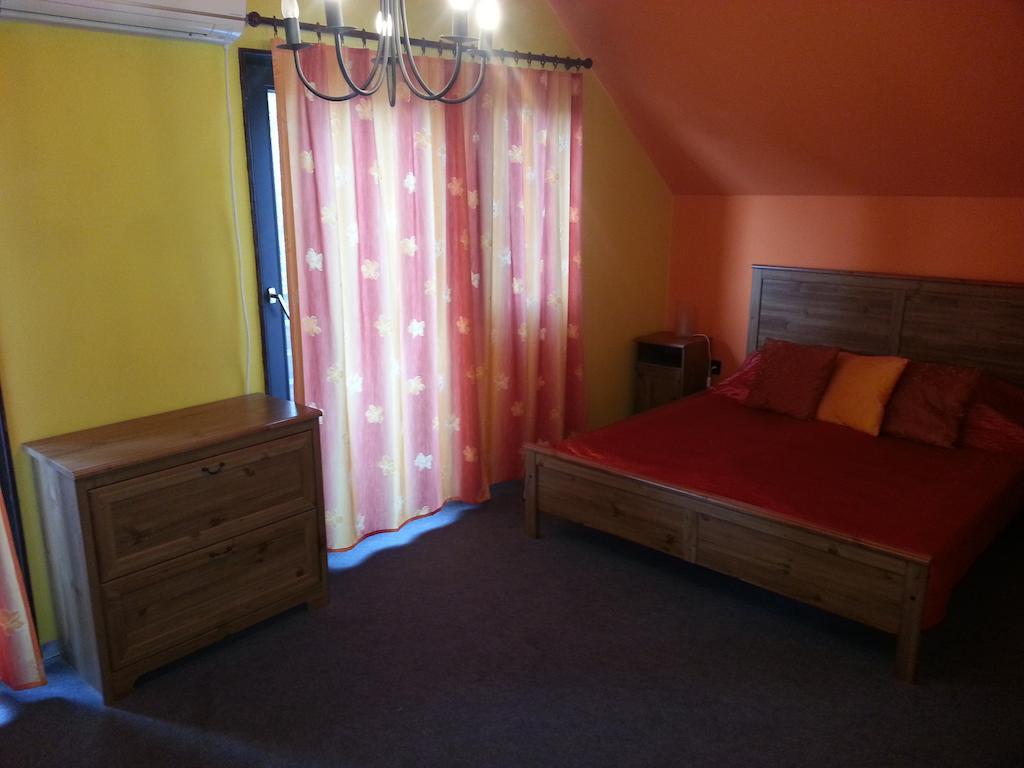 Nador Apartman Apartment Balatonlelle Room photo